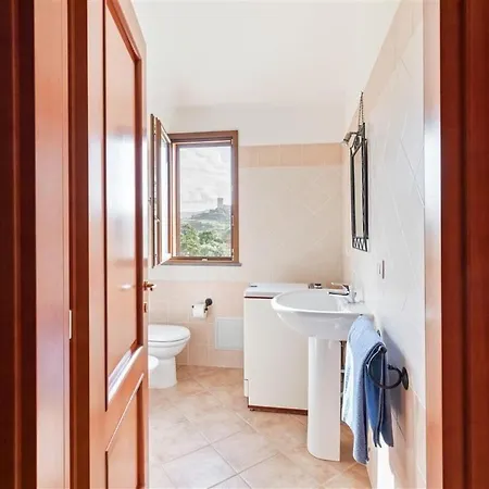 La Finestra Sul Castello Apartment